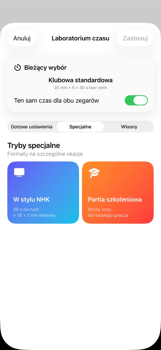 Zakładka Specjalne w aplikacji z dwoma kolorowymi kaflami: W stylu NHK, 30 s na ruch plus 10 × 1 min rezerwy, oraz Partia szkoleniowa, różny czas dla każdego gracza, pod nagłówkiem Formaty na szczególne okazje.